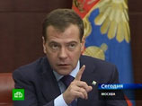 Медведев напоследок произвел перестановки в армии - поменял двух главкомов и замначальника Генштаба