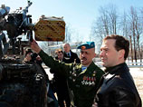 В Москве хоронят погибшего героя войн в Чечне и Грузии - подполковника Лебедя