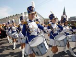 Снова в СССР: иностранцы увидели в первомайской Москве возврат в 1951 год (ВИДЕО) Снова в СССР: иностранцы увидели в первомайской Москве возврат в 1951 год (ВИДЕО)