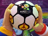 УЕФА не будет переносить Евро-2012 из-за объявленного Украине бойкота 