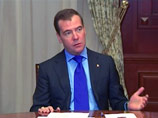 Президент России Дмитрий Медведев подписал закон о прямых выборах губернаторов. "Я только что подписал закон о порядке выборов губернаторов", - сообщил он на встрече с лидерами думских фракций в Горках