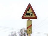 В Ленобласти поезд столкнулся с "Жигулями", с рельсов сошло 17 вагонов В Ленобласти поезд столкнулся с "Жигулями", с рельсов сошло 17 вагонов