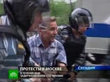 В Москве продолжаются задержания: на месте акций протеста остались в основном журналисты и полицейские
