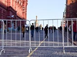Полиция закрыла Красную площадь перед праздничным салютом Полиция закрыла Красную площадь перед праздничным салютом
