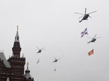 Вертолет-участник парада Победы в Москве флаг не терял: уронил только 1800 кг груза