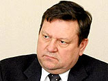 Высказывались мнения, что Сердюкова фактически заставили отказать от должности