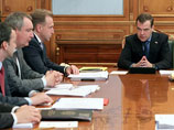 Медведев назначил главного за исполнение поручений Путина и намекнул на новую должность в правительстве