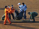 Собраны 26 контейнеров с останками жертв крушения Superjet-100. В Сети появилось ВИДЕО последних минут лайнера Собраны 26 контейнеров с останками жертв крушения Superjet-100. В Сети появилось ВИДЕО последних минут лайнера