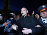 Голодающего Удальцова все же поместили в больницу
Голодающего Удальцова все же поместили в больницу