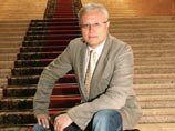 Банкир Лебедев убыточно продает две радиостанции бизнесмену-песеннику Михаилу Гуцериеву
Банкир Лебедев убыточно продает две радиостанции бизнесмену-песеннику Михаилу Гуцериеву