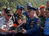 Обнаружены тела пилотов разбившегося в Индонезии SuperJet-100