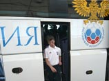 Сборная России по футболу в воскресенье начнет первый этап подготовки к Евро-2012