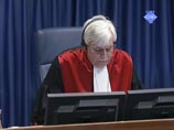 Едва начавшийся суд над генералом Младичем остановили из-за ошибок обвинения Едва начавшийся суд над генералом Младичем остановили из-за ошибок обвинения