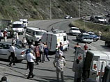 Под Сочи грузовик столкнулся с автобусом: двое погибших, 12 раненых