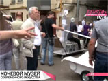 Художники с тележками и граблями вышли на бульвары Москвы
