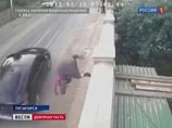 В Пятигорске машина следователя полиции насмерть сбила женщину и спокойно поехала дальше В Пятигорске машина следователя полиции насмерть сбила женщину и спокойно поехала дальше