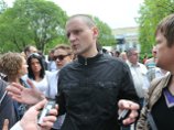 Сергей Удальцов вышел из спецприемника под аплодисменты Сергей Удальцов вышел из спецприемника под аплодисменты