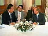 Переговоры президента России и премьер-министра Японии завершены