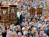 О молитвенных стояниях, прошедших в православных храмах месяц назад, было известно более чем половине россиян: 2% лично участвовали в них, 14% смотрели прямую трансляцию, 37% узнали о молебнах из выпусков новостей