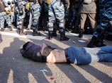 Блоггер-активист опроверг слова главы МВД о "гуманных" полицейских с помощью ВИДЕО