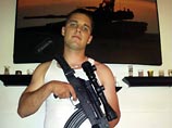 Морпех Иван Бугаков впал в буйство на борту самолета и угрожал взорвать американский лайнер Морпех Иван Бугаков впал в буйство на борту самолета и угрожал взорвать американский лайнер