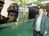 Все экспонаты нашумевшей выставки современного искусства "Родина" уже смонтированы в бывшем помещении "Сибирской ярмарки". Для посетителей экспозиция откроется 31 мая