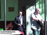 Накануне мировой суд вынес обвинительный приговор в отношении водителя Александра Шмидта - Олега Алексеева (на фото справа)