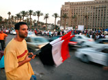 Высший совет ВС Египта де-факто признал окончание действия режима ЧП, но пообещал до 30 июня, когда власть будет передана гражданскому руководству, нести полную ответственность за страну