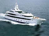 Богатейший человек России купил "обычную яхту олигарха" за 100 млн долларов и назвал ее в честь мамы