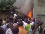 Авиакатастрофа в Нигерии: самолет со 153 людьми рухнул на город
