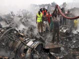 После падения пассажирского самолета на жилой квартал в Лагосе начались беспорядки