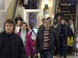Узбек "приватизировал" турникет на станции метро "Комсомольская": брал с пассажиров деньги, пока не задержали Узбек "приватизировал" турникет на станции метро "Комсомольская": брал с пассажиров деньги, пока не задержали