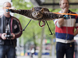 Голландский изобретатель шокировал любителей животных, превратив своего мертвого кота Орвилла в вертолет под названием "Орвиллкоптер"