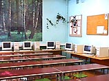 Спецслужбы ищут бомбы в двух московских школах Спецслужбы ищут бомбы в двух московских школах