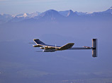 "Солнечный самолет" успешно летит с континента на континент - за ним можно следить онлайн