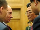 Находящийся с визитом в Китае президент РФ Владимир Путин высоко оценил результаты российско-китайского сотрудничества, подчеркнув, что они достигли "беспрецедентного уровня"