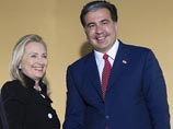 Его хвалебные речи выслушала госсекретарь США Хиллари Клинтон, которая находится с визитом в Тбилиси