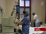 Болельщик московского ФК "Спартак" Алексей Усачев, раненный ножом в стычке с кавказцами у торгового центра "Европейский" возле Киевского вокзала, перенес длительную операцию и переведен в реанимацию Болельщик московского ФК "Спартак" Алексей Усачев, раненный ножом в стычке с кавказцами у торгового центра "Европейский" возле Киевского вокзала, перенес длительную операцию и переведен в реанимацию