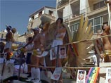 В Тель-Авиве состоялся традиционный ежегодный гей-парад и шоу трансвеститов (ВИДЕО)