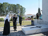 Патриарх Кирилл накануне почтил память героев Кипра, а в субботу освятит место закладки храма для соотечественников