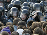 Следствие задержало еще двух подозреваемых в массовых беспорядках 6 мая на Болотной площади в Москве