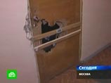 В итоге однокашников Бекхана Ризванова все же доставили в территориальный отдел СКР. Для этого пришлось применить силу. Лица, причинившие вред здоровью сотрудников правоохранительных органов, установлены В итоге однокашников Бекхана Ризванова все же доставили в территориальный отдел СКР. Для этого пришлось применить силу. Лица, причинившие вред здоровью сотрудников правоохранительных органов, установлены