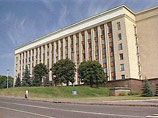 В ведении Главного хозяйственного управления Управления делами белорусского президента (ГХУ УДП), созданного в 1994 году, находится около 400 объектов недвижимости