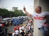В ходе нападения на российскую колонну в Варшаве поляки не тронули чеченцев В ходе нападения на российскую колонну в Варшаве поляки не тронули чеченцев