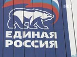 Партия "Единая Россия" смирилась с падением рейтингов популярности и решила в преддверии намеченных на осень региональных выборов поменять тактику