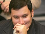 "В этой связи вспоминается анекдот: "Рабинович, говорят, вас вчера били на станции?" - "Да какая станция! Так себе, маленький полустанок", - написал Александр Хинштейн, известный своим крайне критическим отношением к комитету и его председателю "В этой связи вспоминается анекдот: "Рабинович, говорят, вас вчера били на станции?" - "Да какая станция! Так себе, маленький полустанок", - написал Александр Хинштейн, известный своим крайне критическим отношением к комитету и его председателю