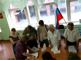 Выборы мэра Омска поставили антирекорд явки - всего 15% избирателей проголосовали к 18 часам местного времени (15 по Москве), отчитался избирком
