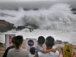 Тропический циклон "Гучол" убил одного жителя Японии и движется в сторону Токио 
