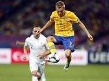 Во вторник на футбольных полях Киева и Донецка определятся последние четвертьфиналисты чемпионата Европы 2012 года. На две оставшиеся путевки в плей-офф от группы D претендуют три национальные команды - Англии, Франции и Украины