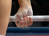 Олимпийский чемпион не смог толкнуть штангу на спартакиаде школьников